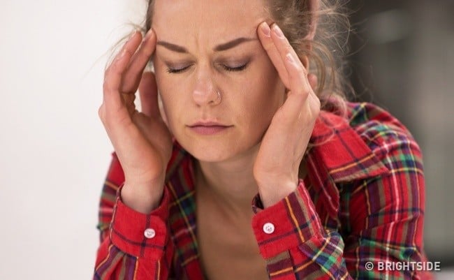 Hormon Bozukluğu Belirtileri 3 bas agrilari