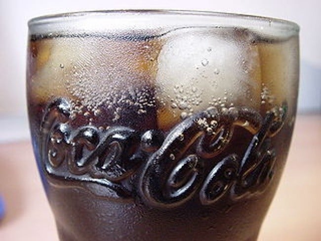 bilge kafe coca cola tuvalet temizlemek