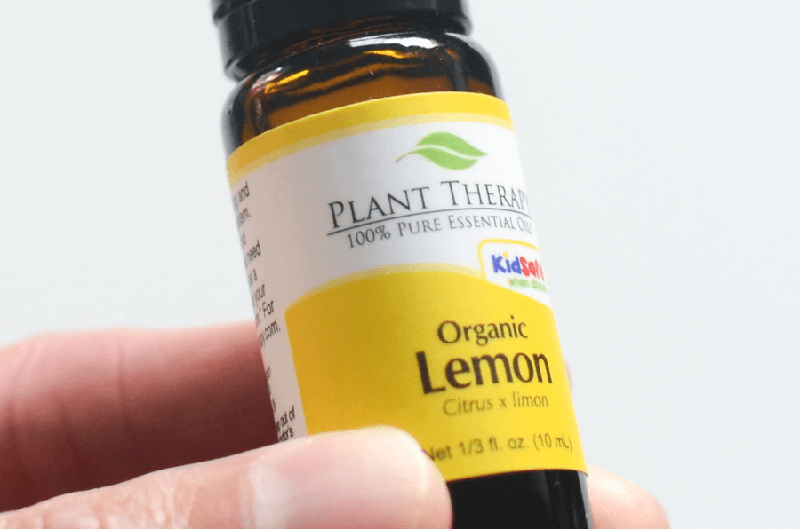 Göz Altı Torbalarına Ne İyi Gelir ve Nasıl Geçer En Hızlı Doğal Çözüm 3 Evening Baggy Eye Solution Lemon Oil