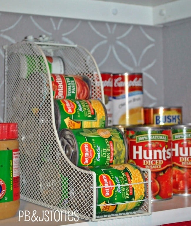 konserve evrak kutusunda