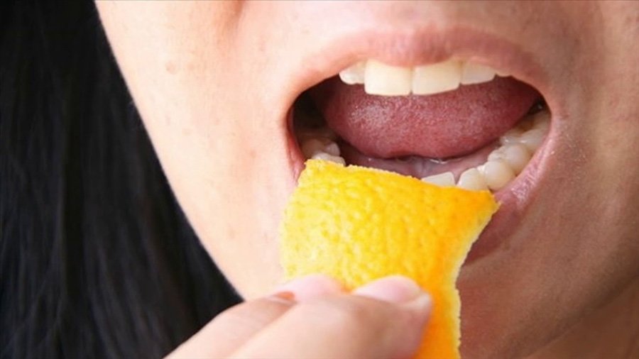 Limon Kabuğunun Faydaları, Limon Kabuğunu Sakın Çöpe Atmayın 4 dis etlerini guclendirir