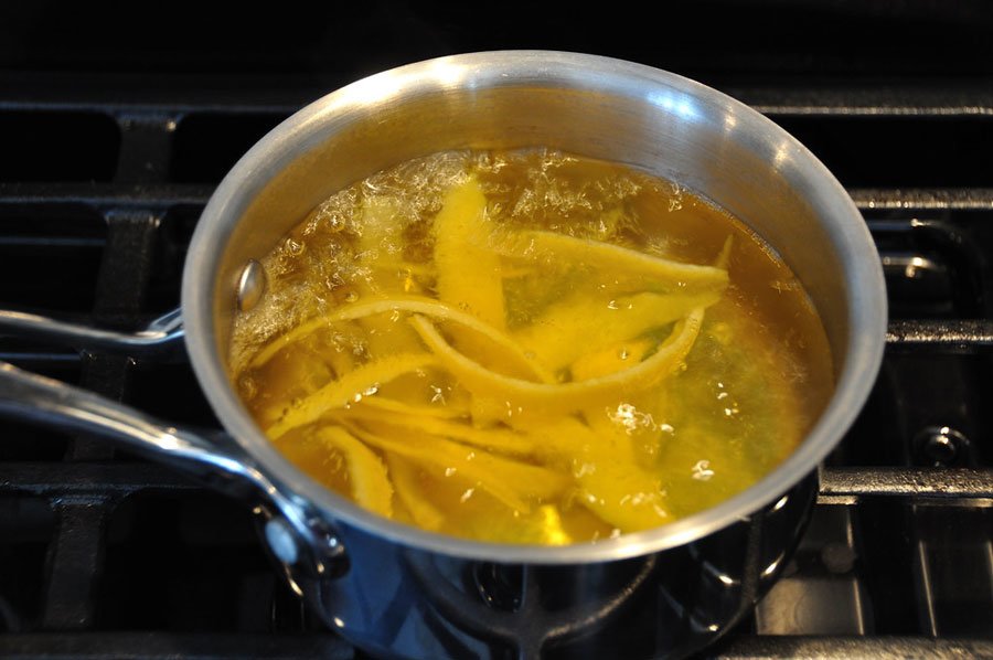 Haşlanmış Limon Sayesinde 20 Kilo Verebilirsiniz 4 limon kabugu2