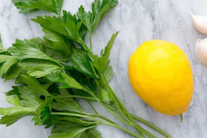 Maydanoz Sapının Faydaları Nelerdir? Maydanoz Sapını Sakın Çöpe Atmayın 6 maydanoz limon sarimsak23