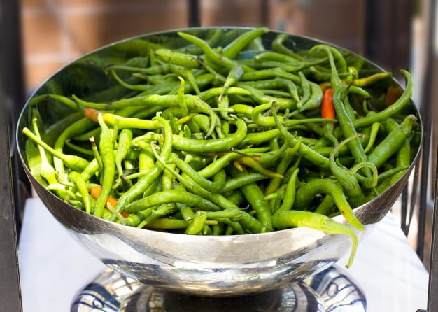 Sabah Kahvaltıda Taze Biber Yemenin Faydasını Bir Bilseydiniz 3 sivri biber2