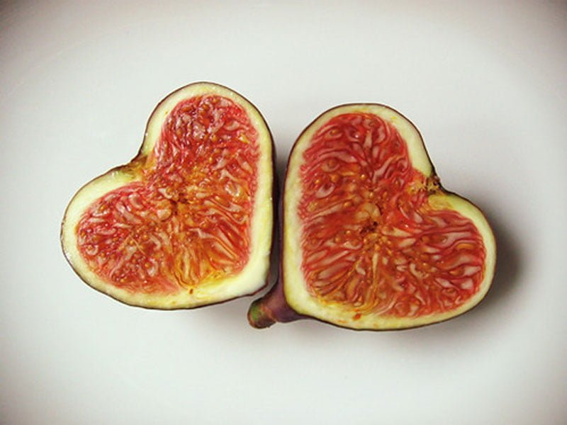 İncir Sütle Nasıl Kullanılır ve İncirin Faydaları Nelerdir? 3 incir kalp