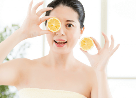 Vücuttaki Kararmalardan Nasıl Kurtulursunuz? 3 limon beyazlatma2 e1568288454702