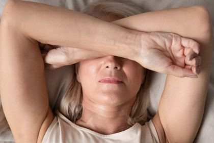 Menopoza Girmeye Başladığınızı Gösteren 15 Belirti 16 menopoza girdiğinizi gösteren belirtiler