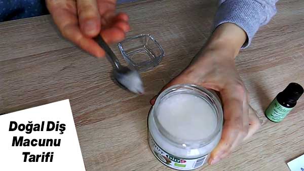 Diş Sararmasını Önlemenin En Garanti Yolları 5 doğal diş macunu tarifi