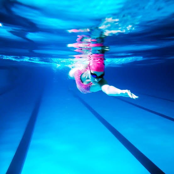 Dar Giysiler Giyince Koltuk Altı Yağlarınız Mı Ortaya Çıkıyor? İşte Çözümü 7 yuzme hareketleri