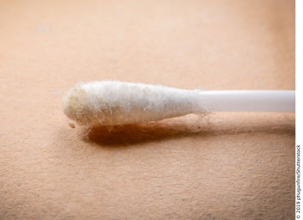 Kulak Çubuklarından Vazgeçmeniz İçin 3 Sebep 3 kulak kiri