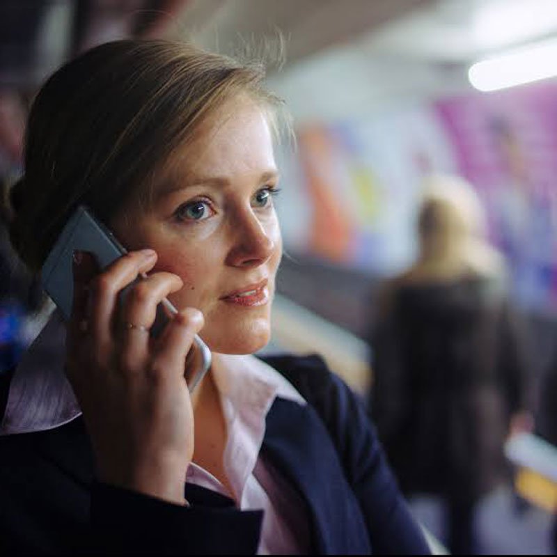 Cildimizi Yıprattığımız 10 Gündelik Alışkanlık 9 telefonlar