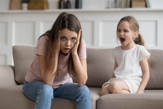 yetiskinlerle anlasamayan