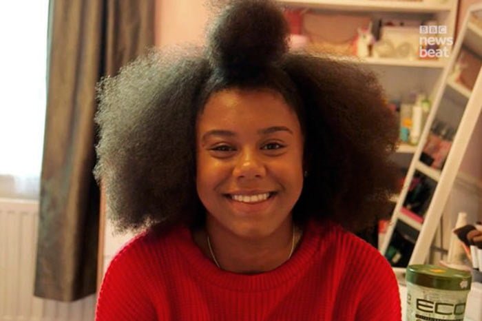 Saçları Yüzünden Eve Gönderilen Kız Okul'dan Rekor Tazminat Aldı 6 ruby davayi kazandigi icin mutlu