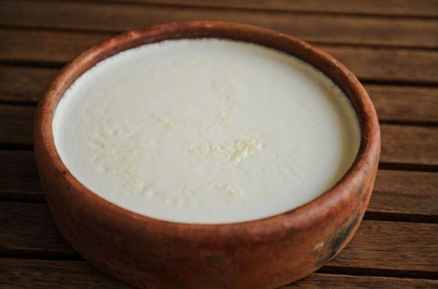 Doğal Bağışıklık Güçlendiren Faydalı Öneriler 3 ev yogurdu