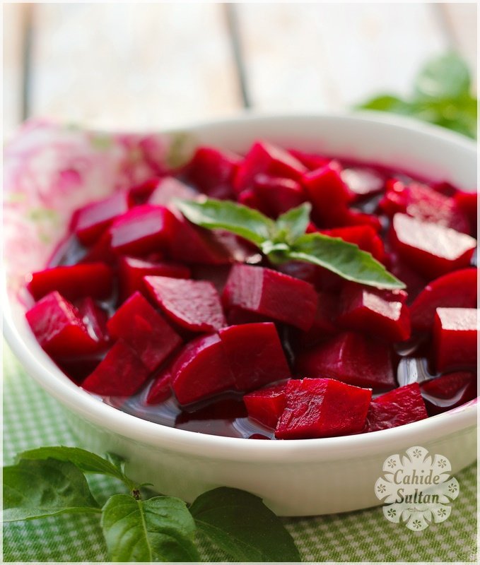 Doğal Bağışıklık Güçlendiren Faydalı Öneriler 10 kirmizi pancar tursusu