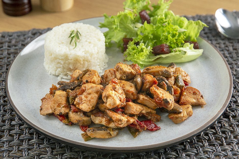 Tekrar Isıtılmaması Gereken Yemekler Nelerdir? 2 tavuk yemegi