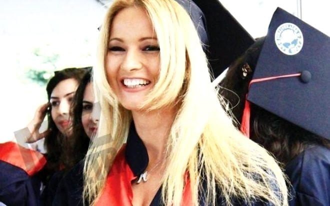 Müge Anlının Gençlik Fotoğrafları Gören Herkesi Şaşırttı 2 muge anli 3