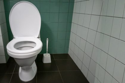 klozet su tanki temizligi